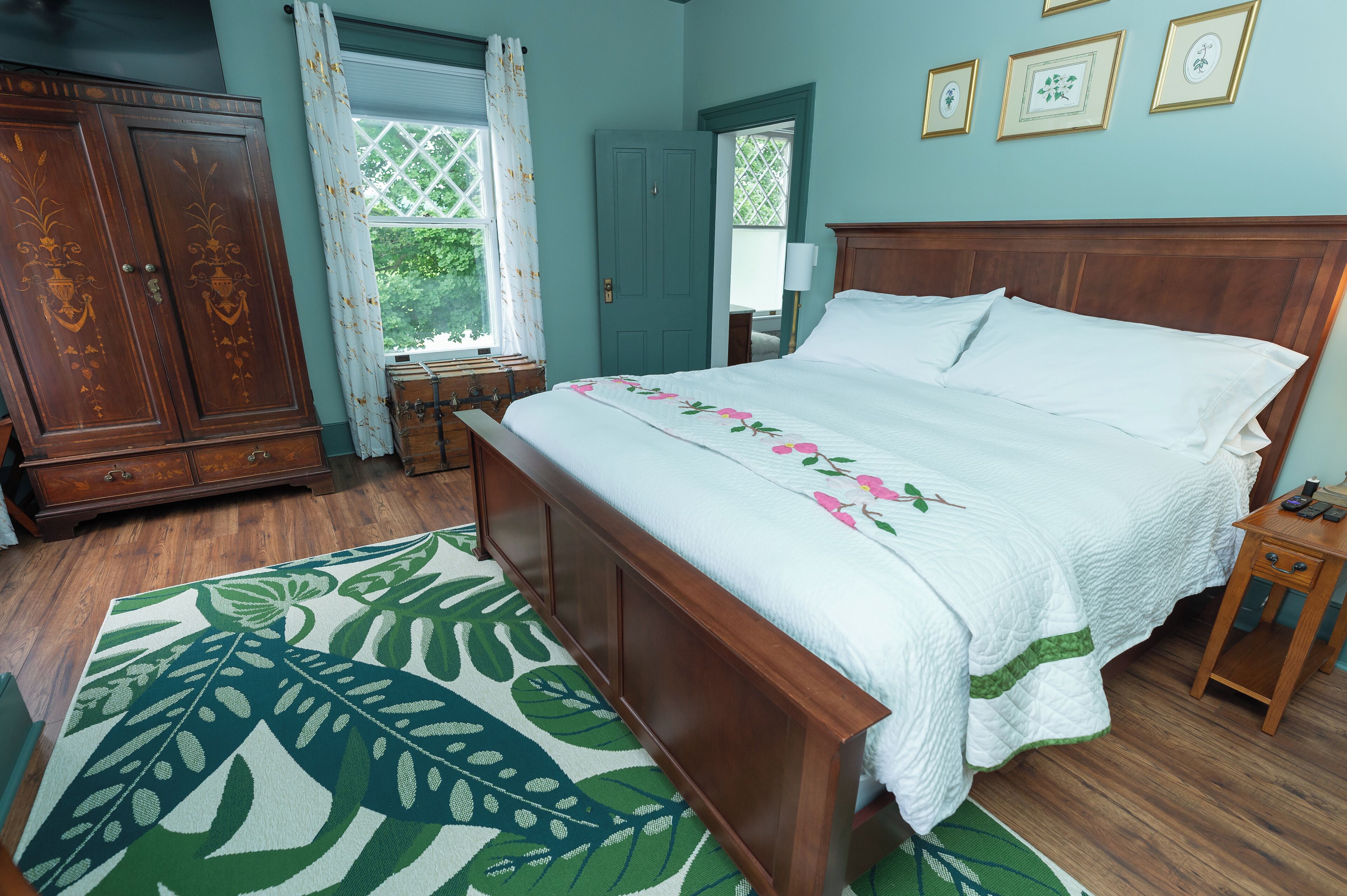 Room, 1 King Bed, Non Smoking | Free WiFi