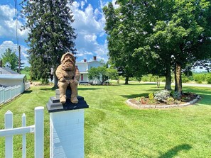 المنطقة المحيطة بالمنشأة