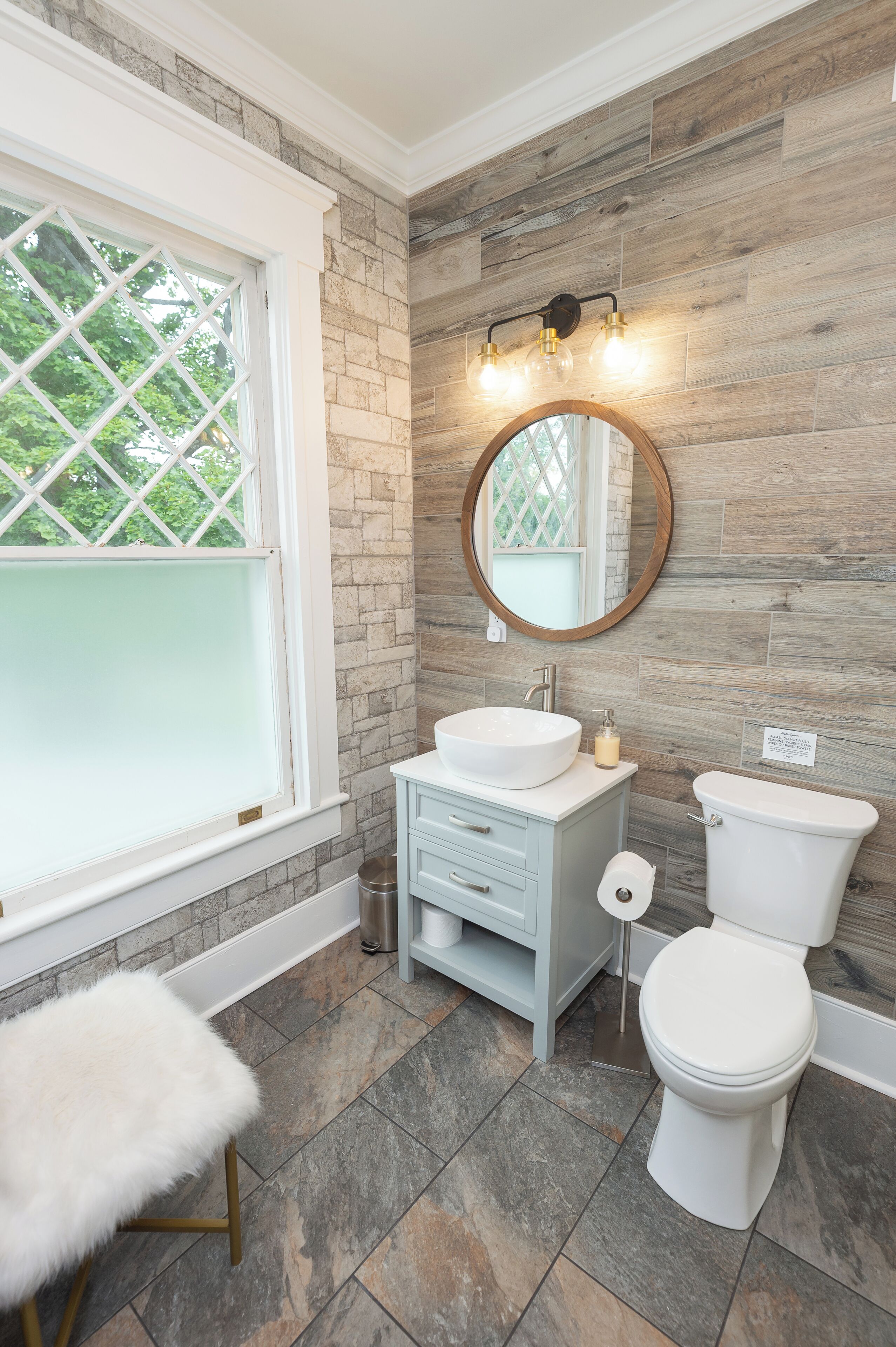 Habitación, 1 cama King size, para no fumadores | Baño | Amenidades de baño gratuitas, secadora de cabello, toallas 