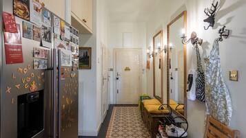 Apartment, Smoking | 3 bedrooms