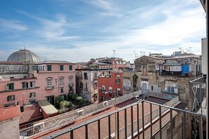 Property grounds - Antica Dimora Deluxe 2 with Balcony, Wi-Fi and Air Conditioning (Napoli)