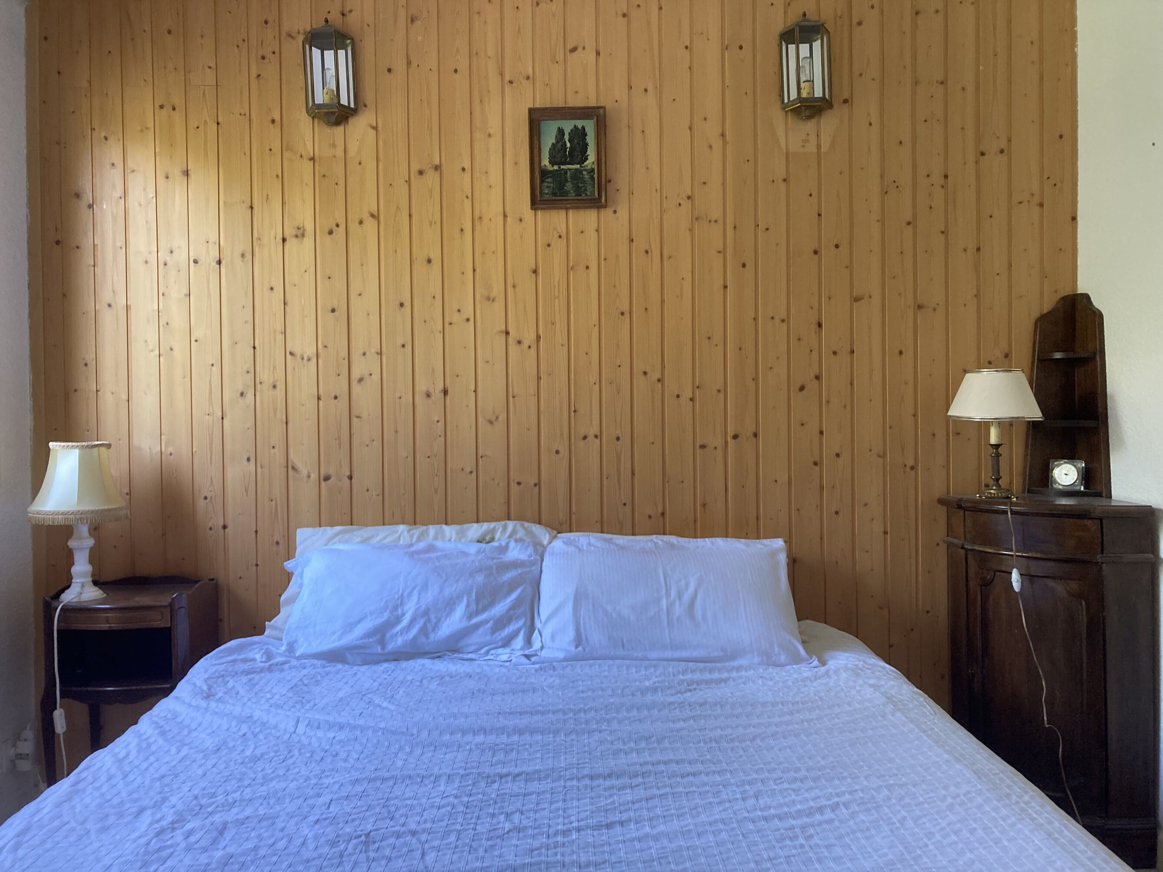 2 dormitorios, tabla de planchar con plancha, wifi y ropa de cama