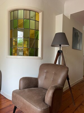 Interior - Charming downtown townhouse with roof terrace and stained glass windows (Gouda)