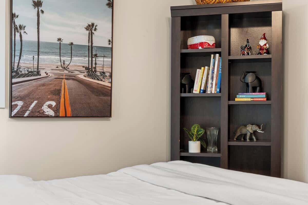 4 slaapkamers, een strijkplank/strijkijzer, wifi, beddengoed