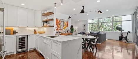 Microwave, oven, stovetop, dishwasher