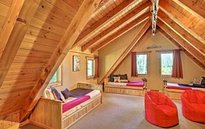 5 chambres, coffres-forts dans les chambres, Wi-Fi, draps fournis