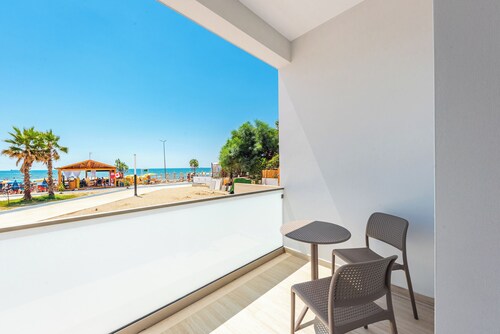 Adriatic Seaview Suites by PS
