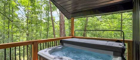 Tina de hidromasaje al aire libre