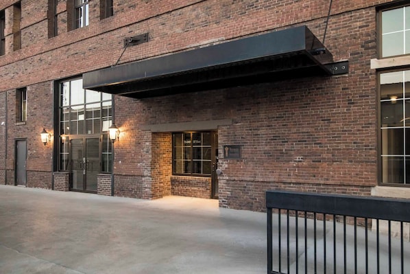 Exterior - The Rumley (Saskatoon)