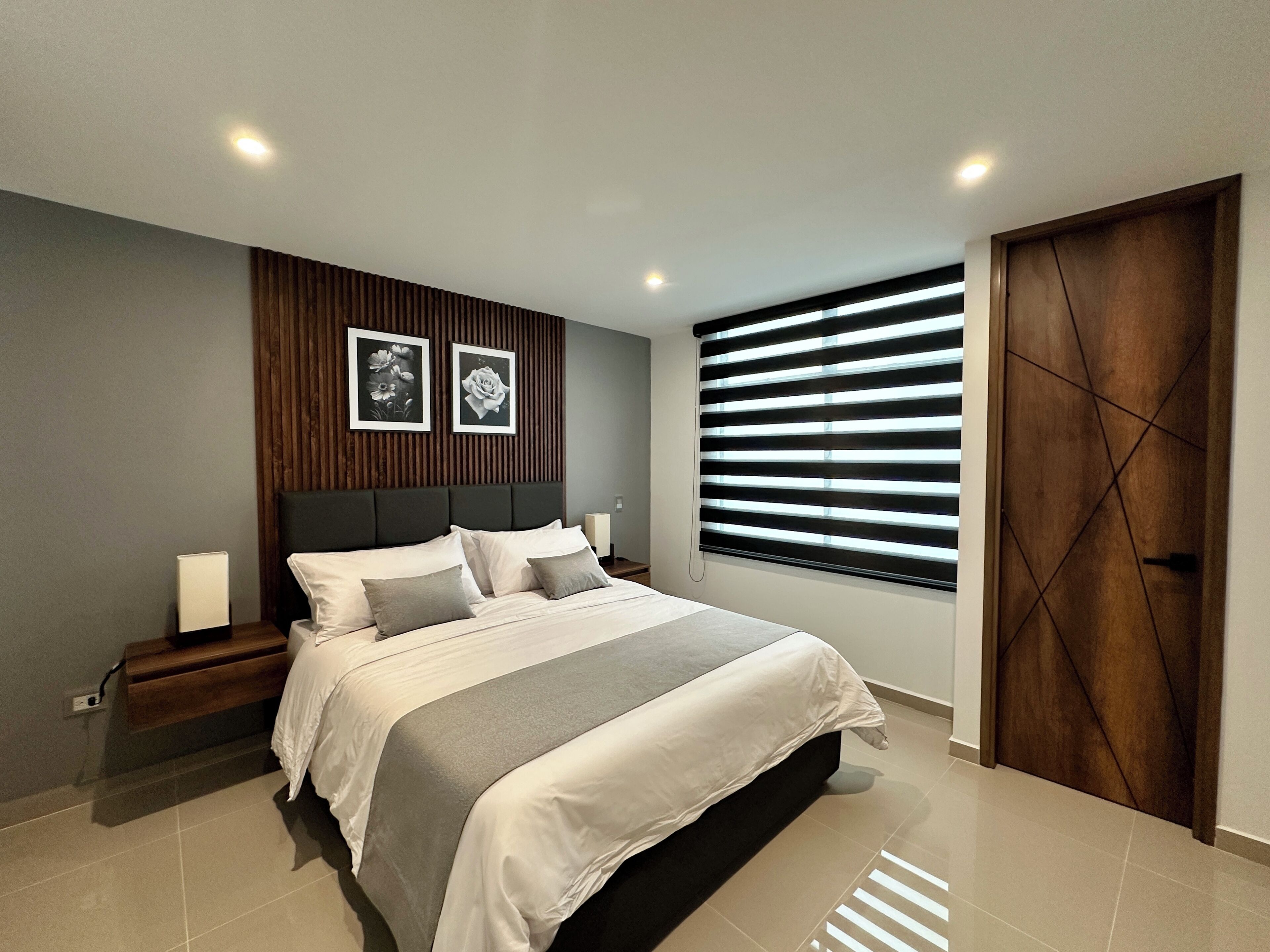 Kahden hengen huone | Ylelliset vuodevaatteet, ilmainen Wi-Fi, vuodevaatteet