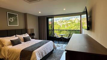 Deluxe-Studio | Hochwertige Bettwaren, kostenloses WLAN, Bettwäsche