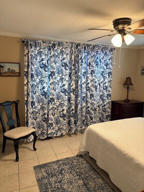 2 Schlafzimmer, Schreibtisch, Bügeleisen/Bügelbrett, kostenloses WLAN