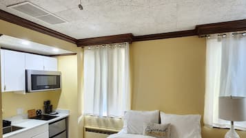 Deluxe-Studio, Kochnische, Stadtblick | Eigene Küche