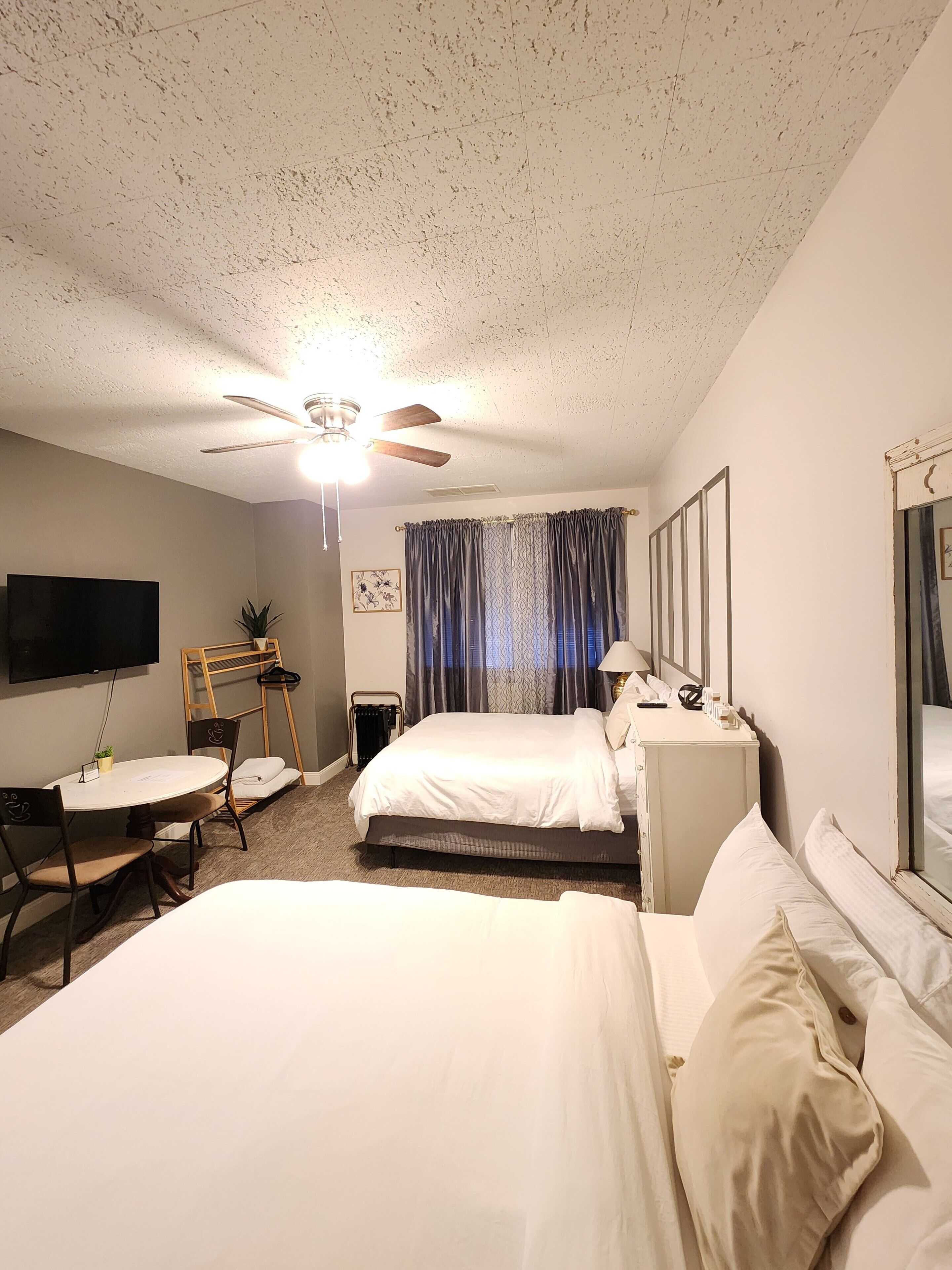 豪華開放式客房, 多張床, 城市景觀 | 熨斗/熨衣板、免費無線上網、無障礙通道