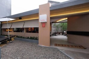 Unclassified image, 2 of 40, button - Teduh Simatupang (South Jakarta)