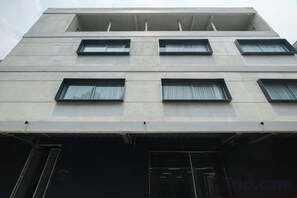 Unclassified image, 5 of 40, button - Teduh Simatupang (South Jakarta)