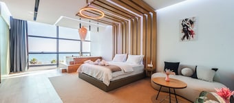 Marina Luxury Jacuzzi Suites by PS