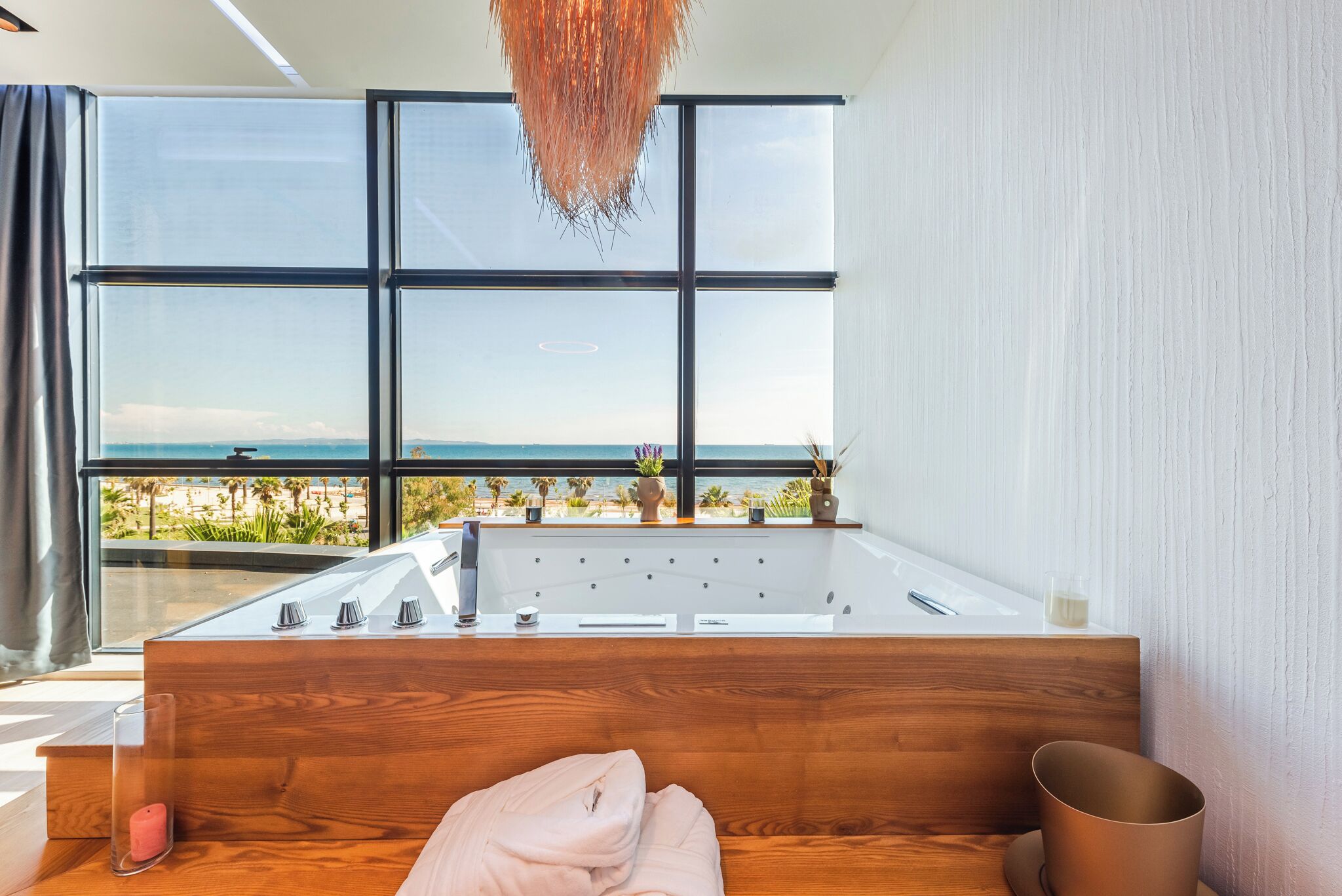 Tabla de planchar con plancha y wifi gratis 