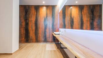 Superior Suite, Sea View | Bathroom