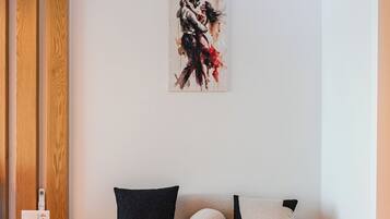 Superior Suite, Sea View | Iron/ironing board, free WiFi