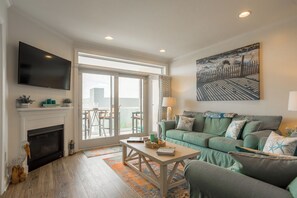 Smart TV, fireplace - "Sunset Sands" 2 BR Condo in Dewey Beach (Dewey Beach)