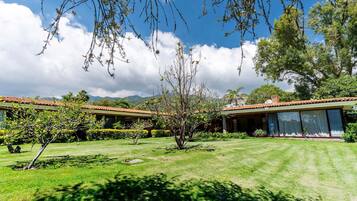 Villa | 3 bedrooms, Internet