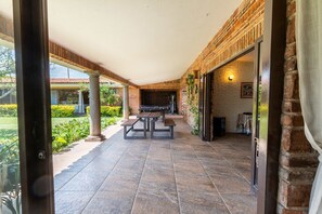 Villa | 3 bedrooms, Internet