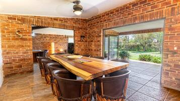 House | 3 bedrooms, Internet