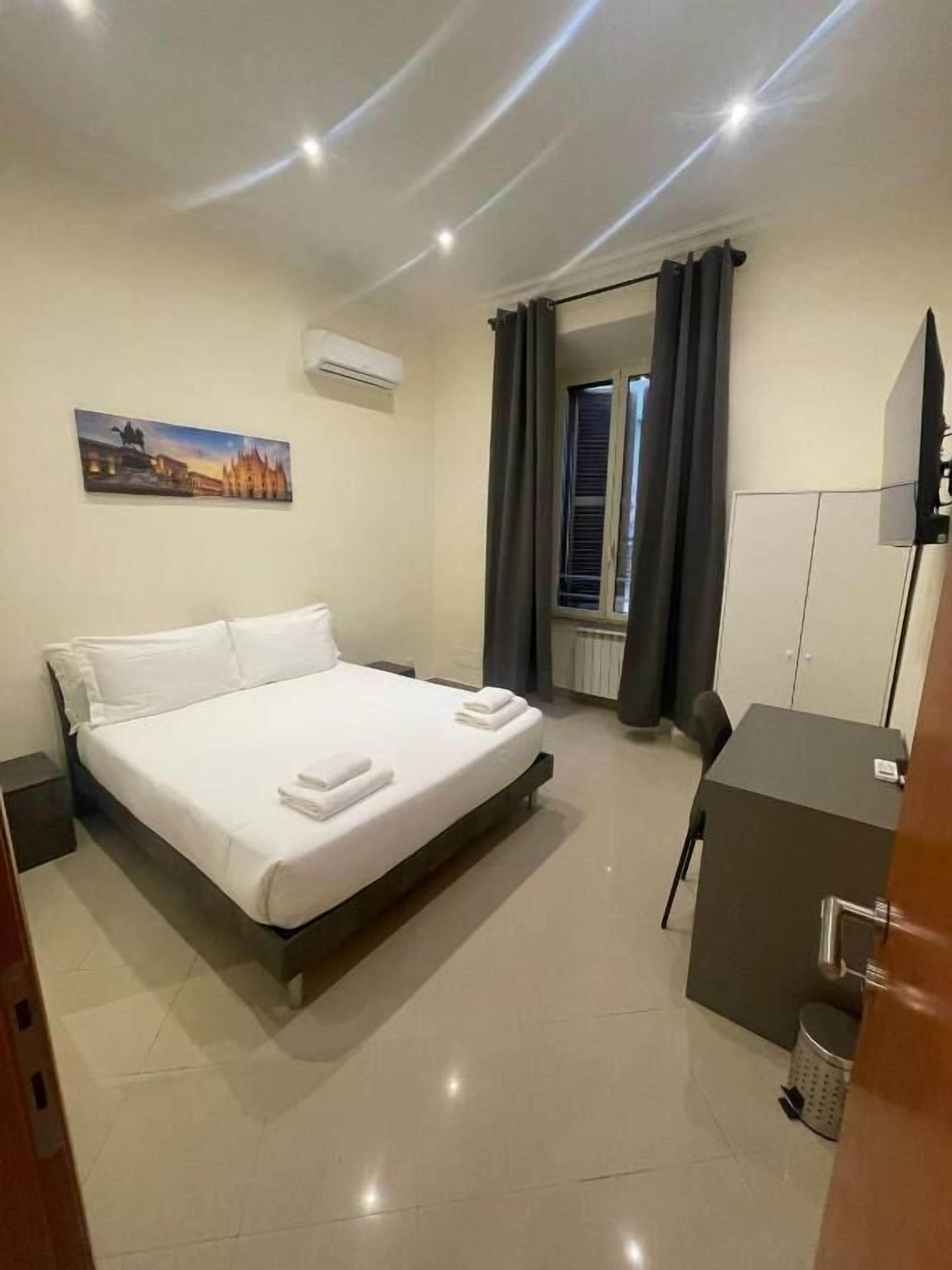 Comfort Double Room | Desk, iron/ironing board, free WiFi