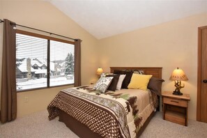 1 bedroom, iron/ironing board, free WiFi, bed sheets - Premier 1BR Condo | Ski-In/Out + Deck & Kitchen (Champion)