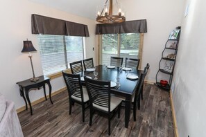 Dining - Sleek 2BR Loft | Near Slopes + Shuttle & Pools (Champion)