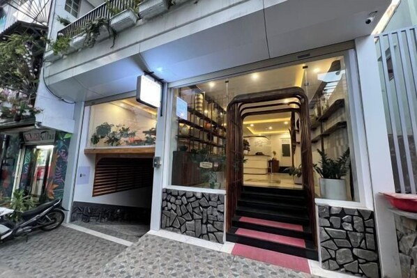 Exterior - Feliz Dalat Homestay (Dalat)