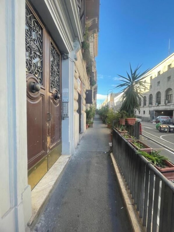 واجهة المنشأة