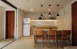 Fridge, microwave, oven, stovetop - Jubarte Flats  (Itacaré)