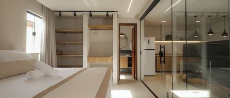 Espace de travail pour ordinateurs portables, accĂšs au Wi-Fi (inclus)
