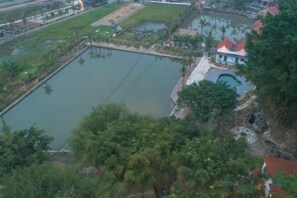 游泳池
