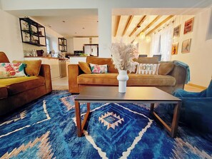 Smart TV, fireplace, table football, books - Felicità - Longère with swimming pool and large garden. Next ZooParc of Beauval (Poulaines)