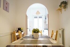 تناول الطعام