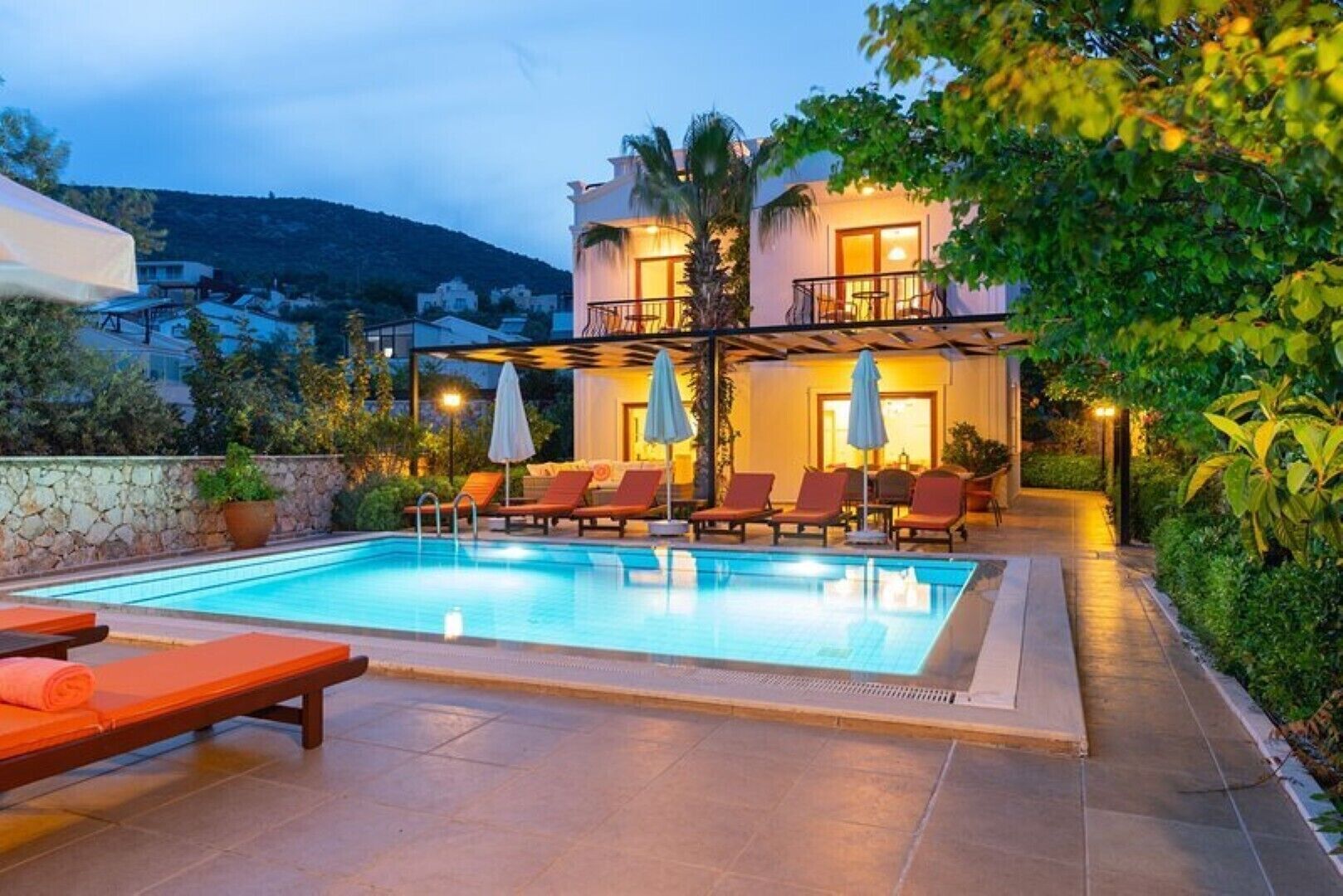 Piscine extérieure, piscine chauffée