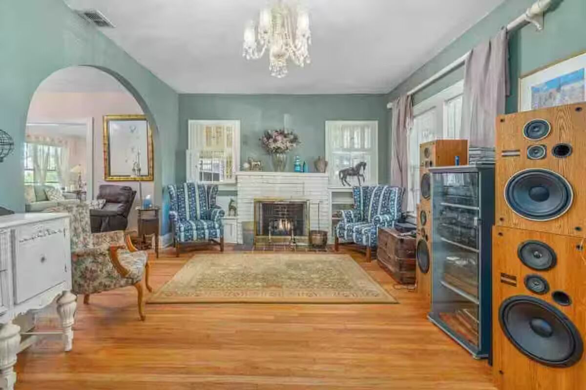 المنشأة من الداخل