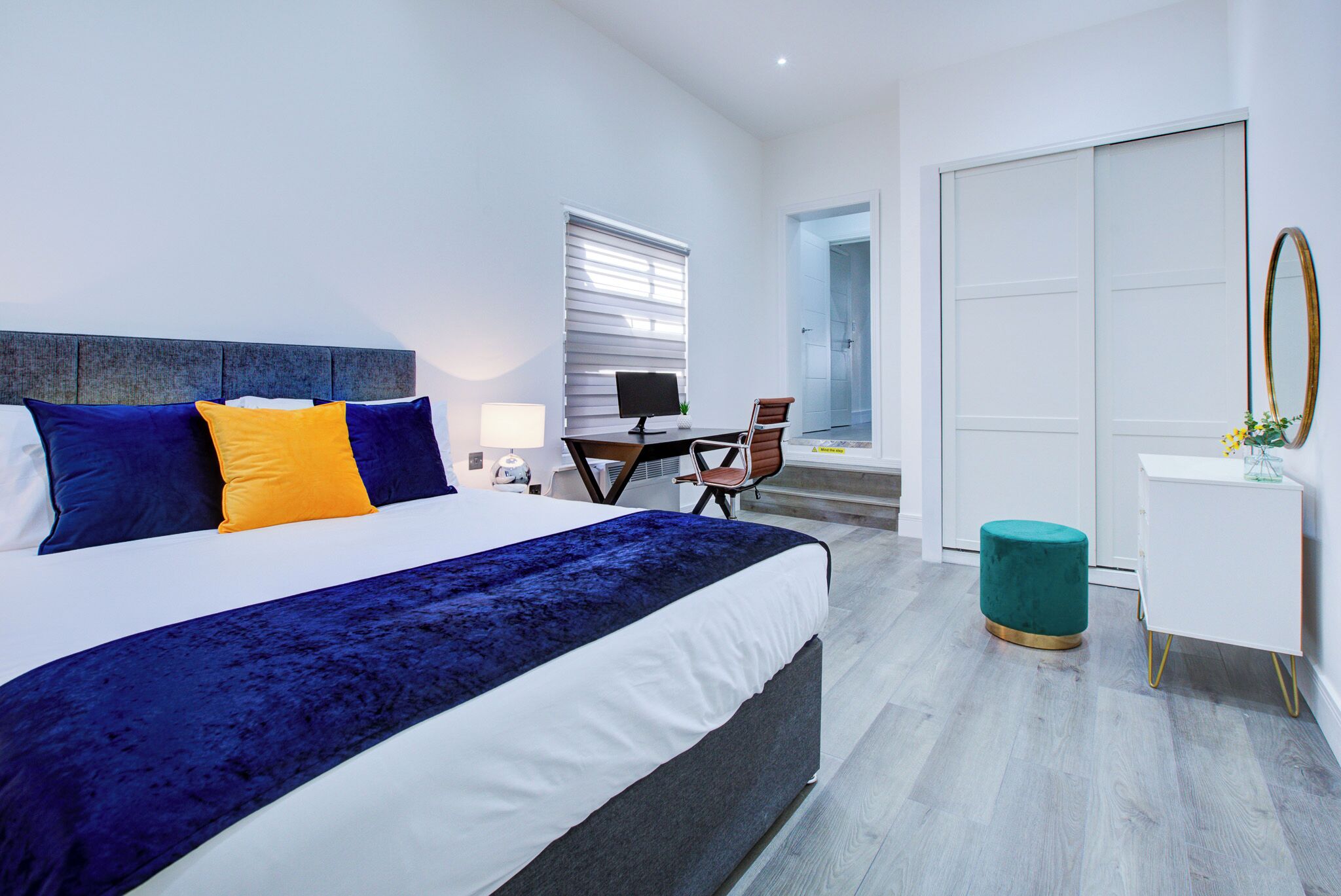 Superior Apartment | Desk, laptop workspace, iron/ironing board, free WiFi