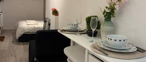 1 bedroom, iron/ironing board, free WiFi, bed sheets