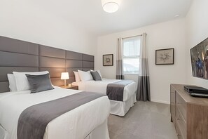 7 Schlafzimmer, Bügeleisen/Bügelbrett, Internetzugang, Bettwäsche