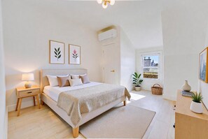 2 bedrooms, WiFi, bed sheets - Spacious 2BR Apartment, 10 min to Time Square! (Weehawken Township)