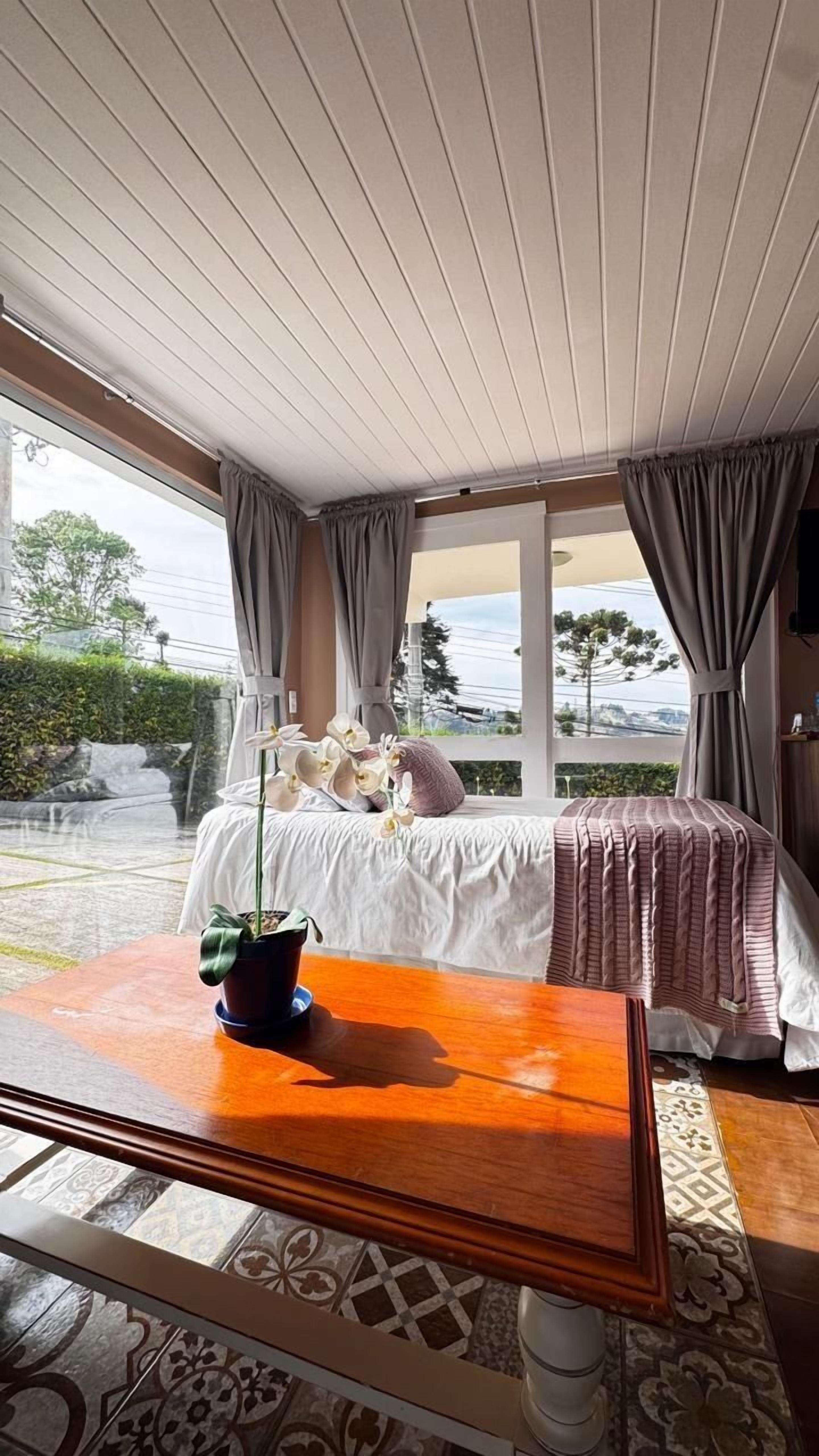 Familien-Vierbettzimmer, Gartenblick