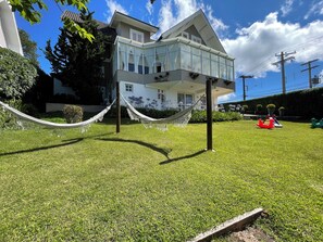 Fachada da propriedade