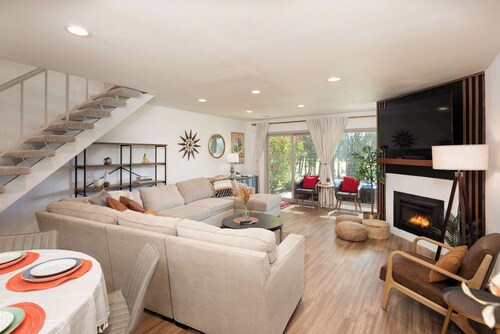 Blacklake Resort Vacation Rental Nestled on the 9t