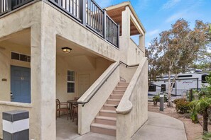 Exterior - Coastal Cutie (Oceano)