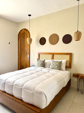 In-room safe, blackout curtains, iron/ironing board, free WiFi - Entrelunas (San Martín Zapotitlán)