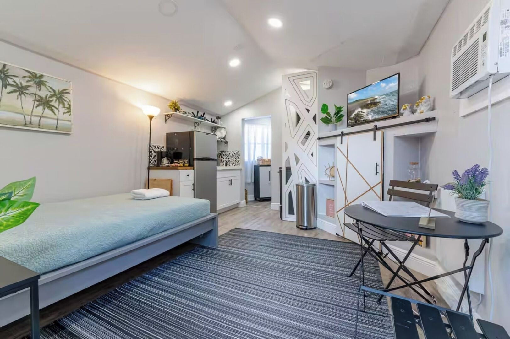 Strykejern/-brett, reiseseng for barn, wi-fi og sengetøy